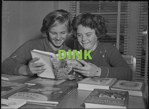 DINK (Slang) .